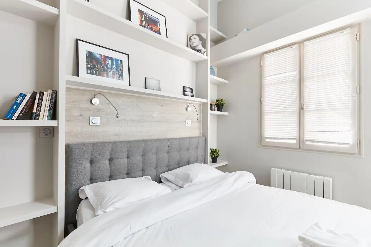 Apartman St Germain Des Pres With Balcony Párizs