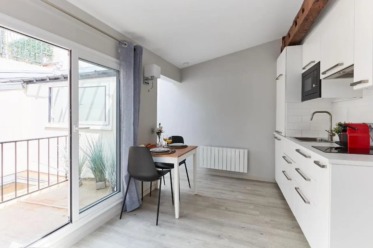 Apartamento St Germain Des Pres With Balcony